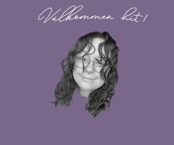 James, bild till presentation. James har lockigt hår och fyrkantiga glasögon